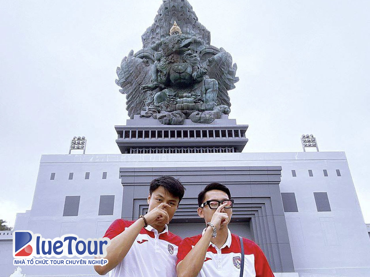 CLB Than Quảng Ninh khám phá công viên văn hóa Garuda Wisnu Kencana, Bali