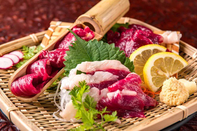 8 món ăn khiến thực khách sởn gai ốc ở Nhật Bản