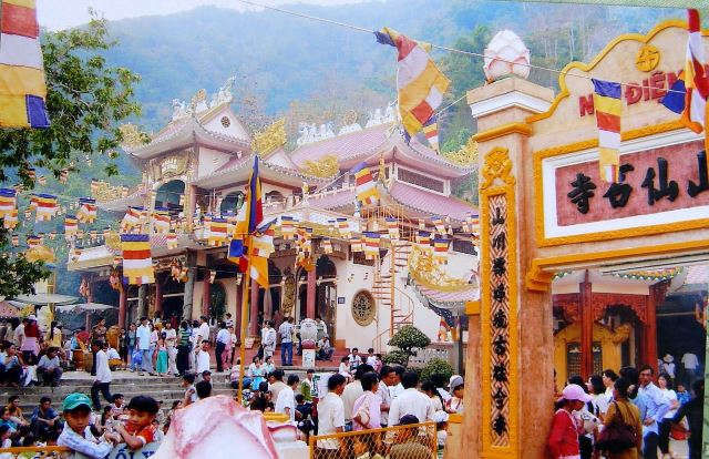 Những lễ hội đầu xuân nổi tiếng ở Việt Nam