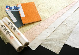 Làng Cổ Shirakawa-go: Huyền Thoại Giữa Tuyết Trắng