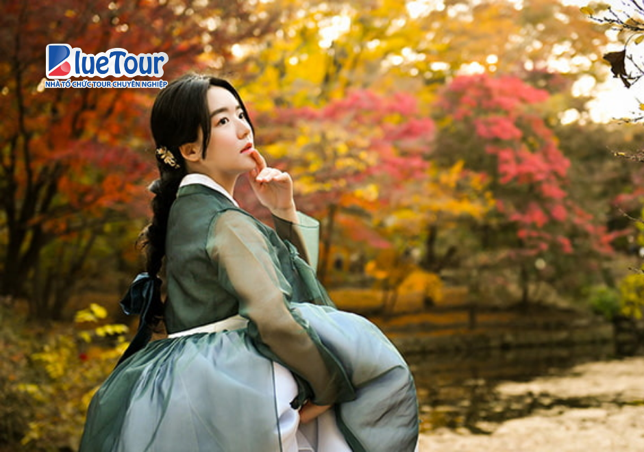 Trải Nghiệm Không Gian Hoàng Gia Đầy Cuốn Hút Vào Mùa Thu Ở Cung Điện Gyeongbok